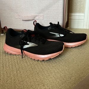 Brooks Revel 4 Running Shoes
